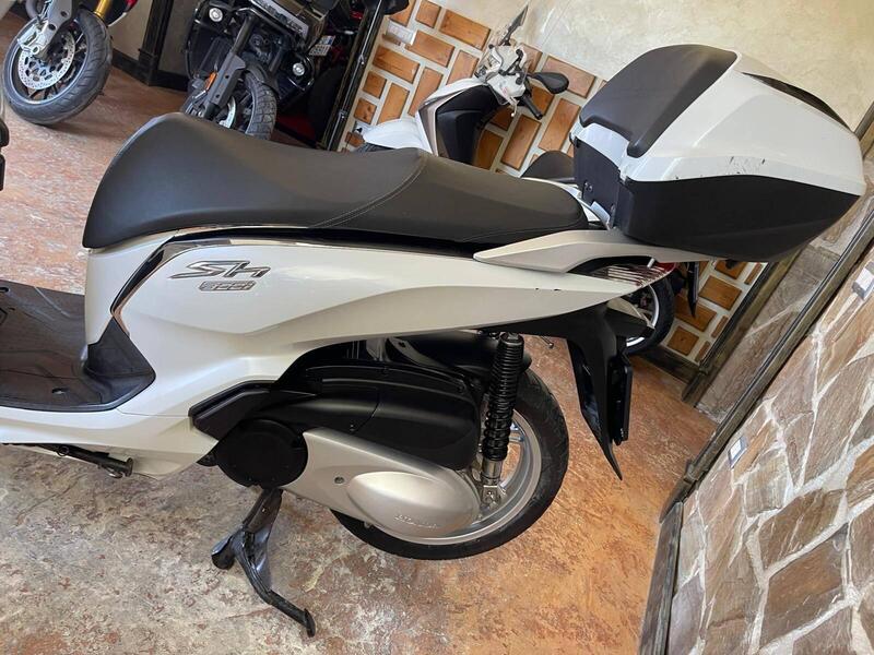 Honda SH 300 i ABS (2016 - 20) (12)