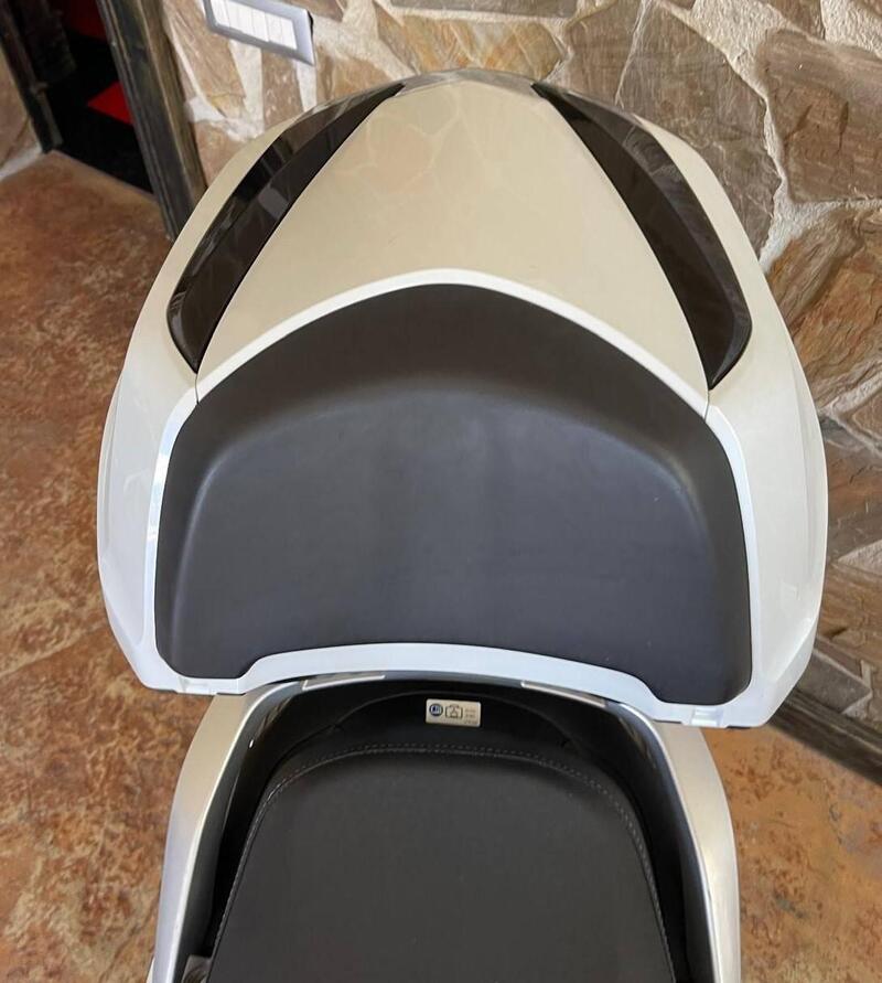 Honda SH 300 i ABS (2016 - 20) (13)