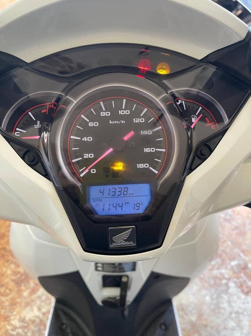 Honda SH 300 i ABS (2016 - 20) (16)