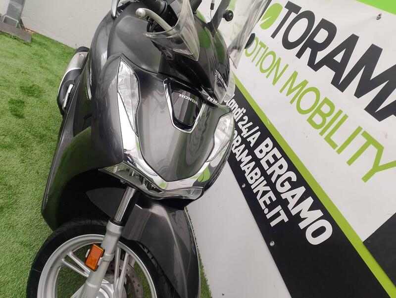 Honda SH 150i (2020 - 23) (9)