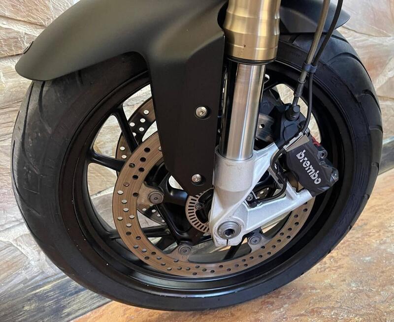 Bmw F 800 R (2015 - 16) (11)