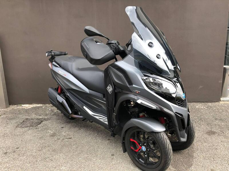 Piaggio MP3 400 ABS Hpe (2023 - 25) (2)
