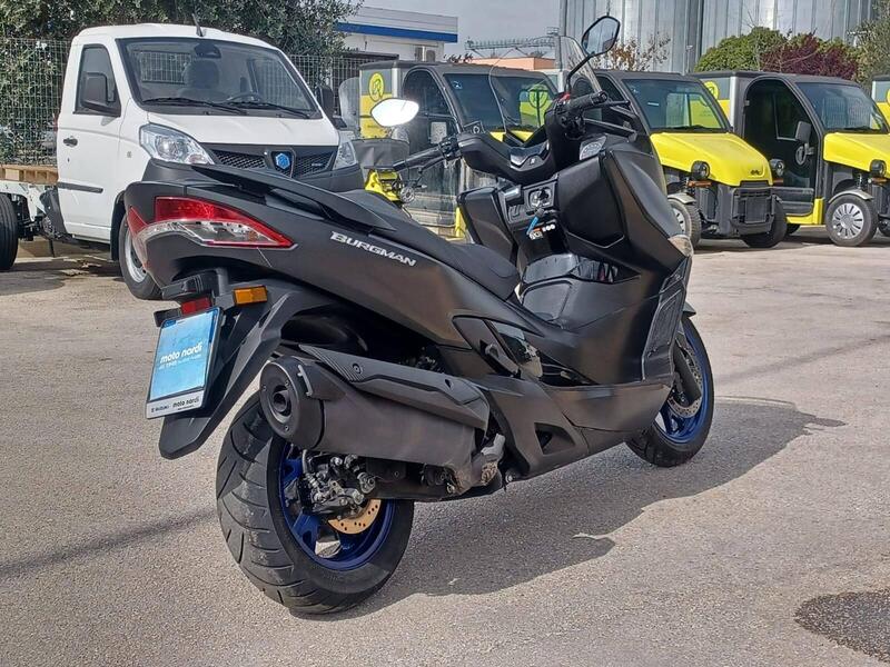 Suzuki Burgman 400 (2022 - 24) (5)