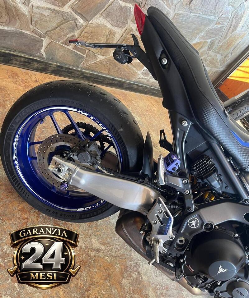 Yamaha MT-09 SP (2021 - 23) (11)