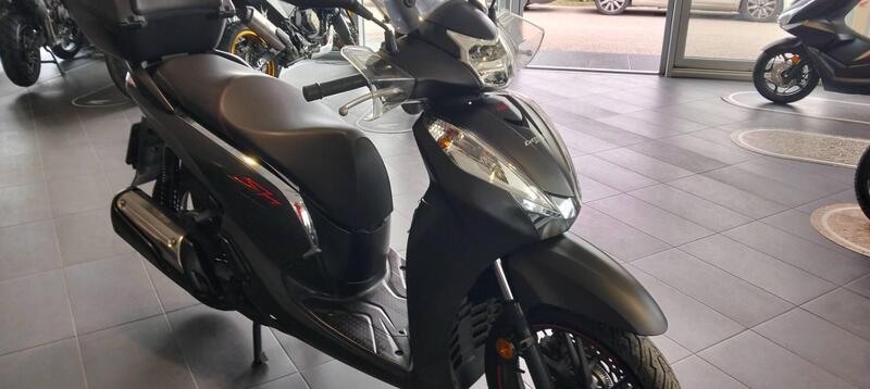 Honda SH 300 i Sport ABS (2018 - 20) (4)