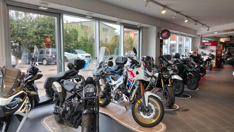 Honda SH 300 i Sport ABS (2018 - 20) (19)