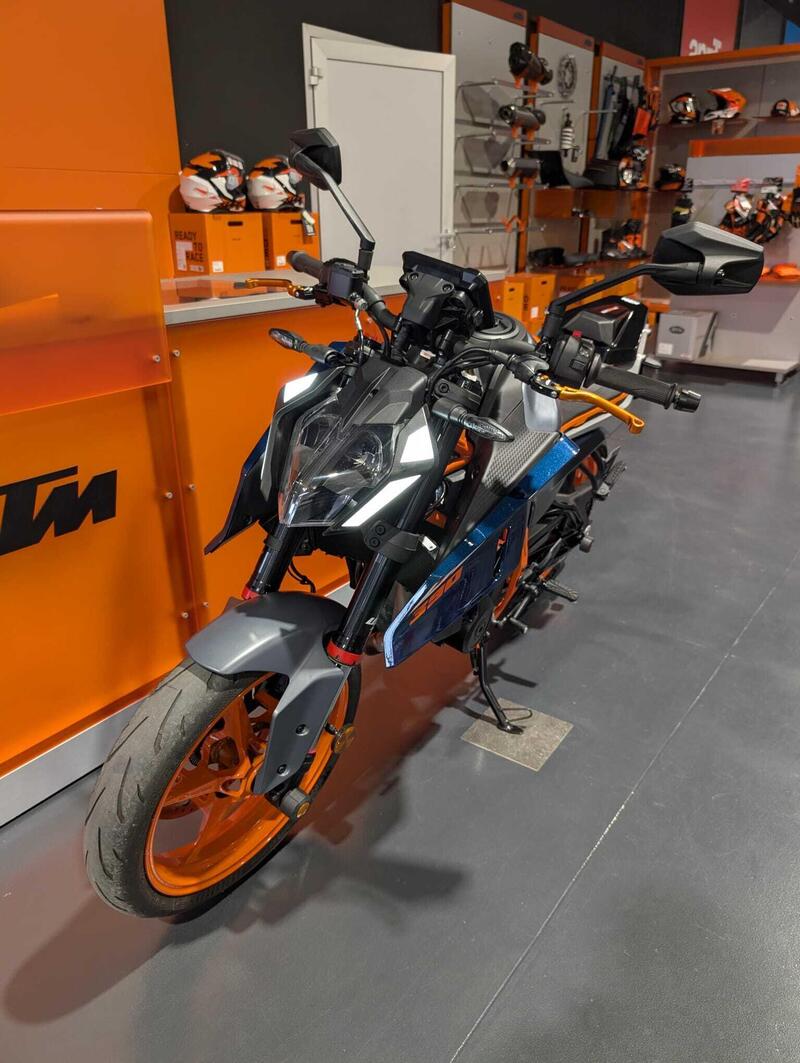 KTM 390 Duke (2024 - 25) (2)