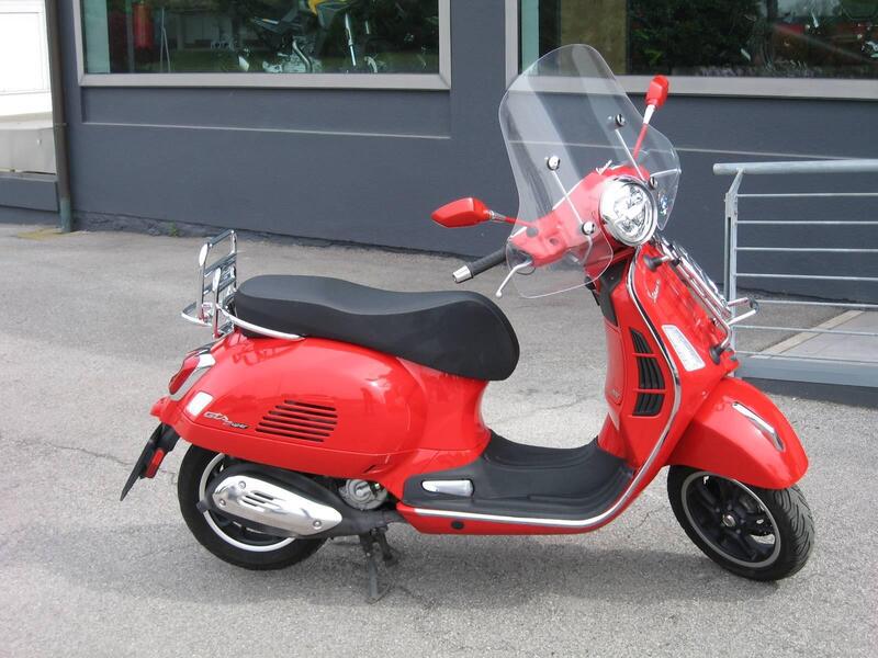 Vespa GTS 300 Super (2023 - 24)