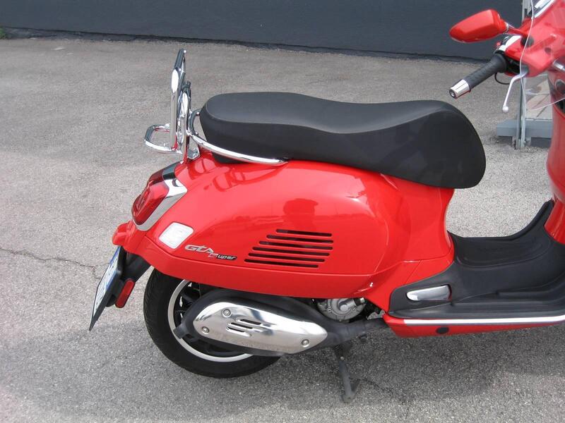 Vespa GTS 300 Super (2023 - 24) (4)