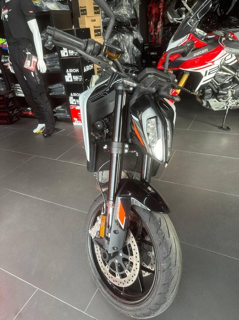 KTM 790 Duke L (2023 - 24)