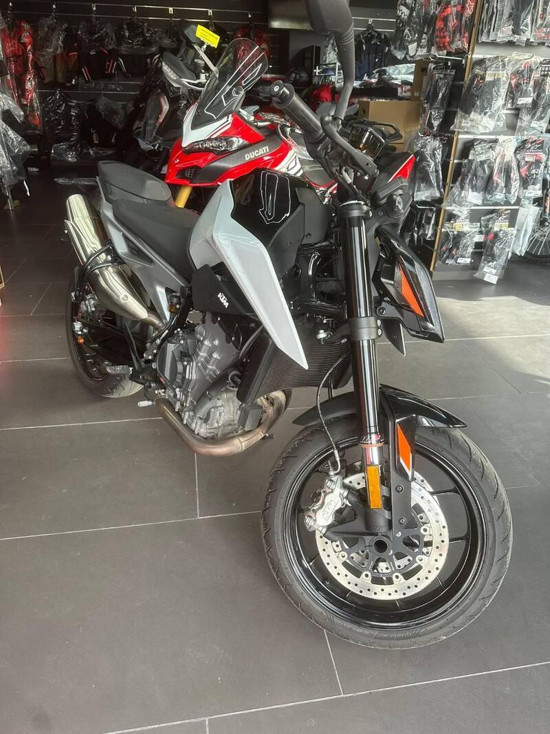 KTM 790 Duke L (2023 - 24) (4)