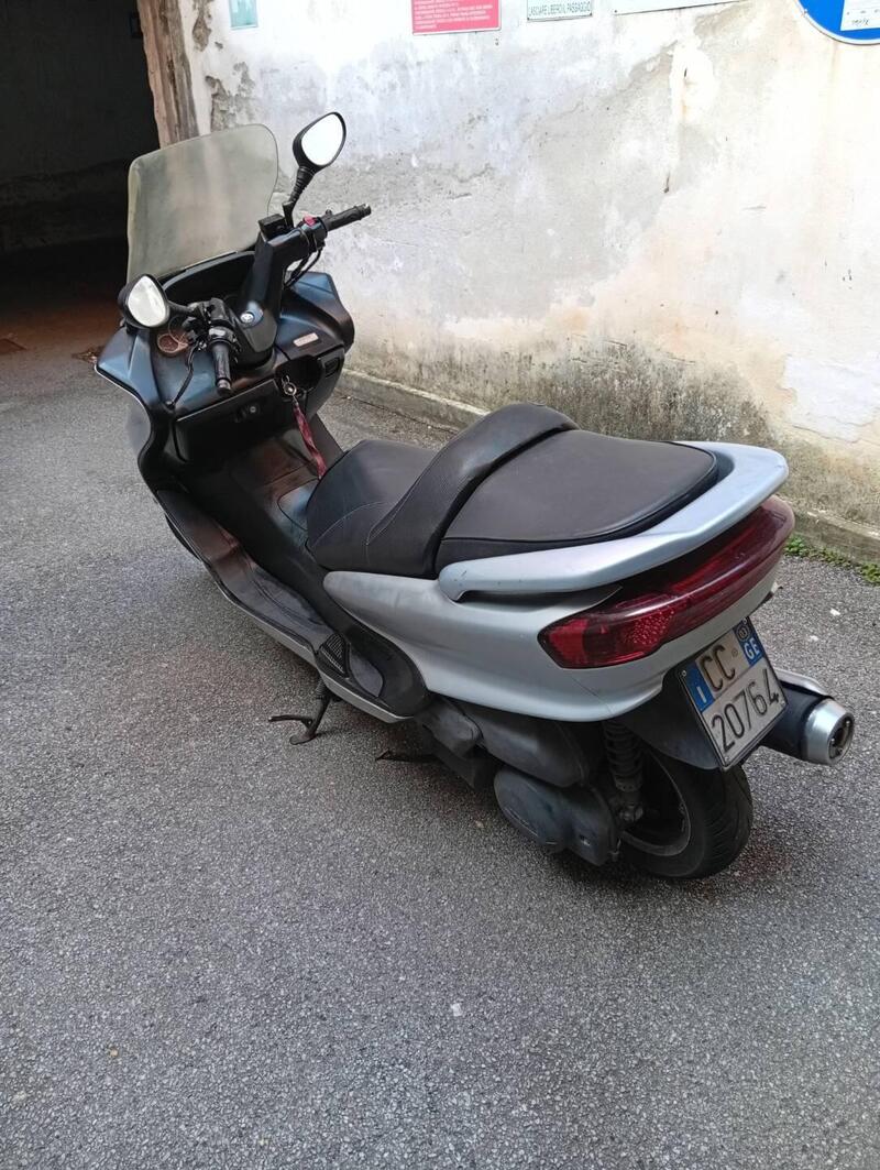 Yamaha Majesty 250 (1999 - 06) (2)