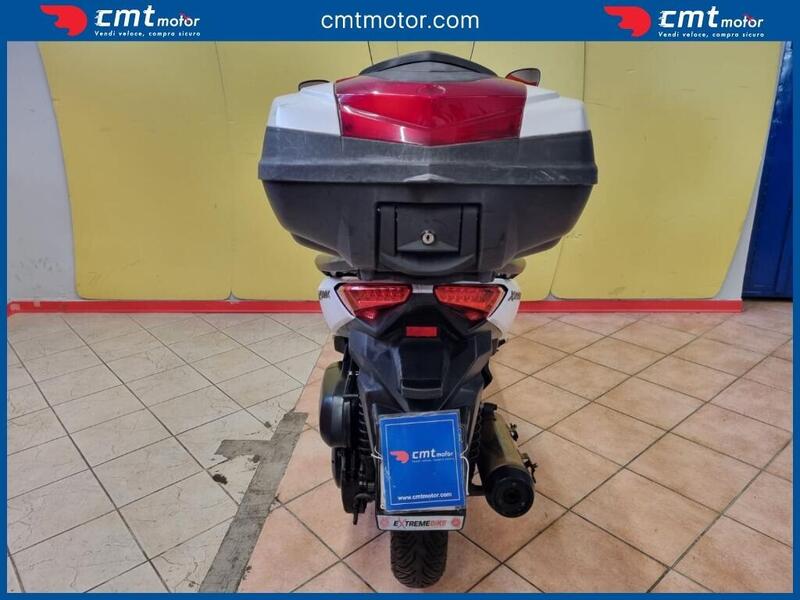 Yamaha X-Max 250 ABS (2014 - 16) (5)