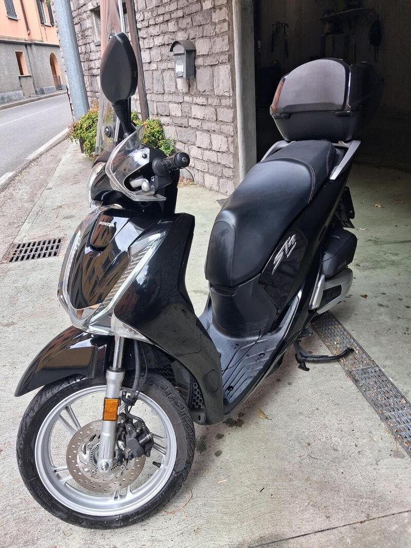 Honda SH 125i (2017 - 19) (5)