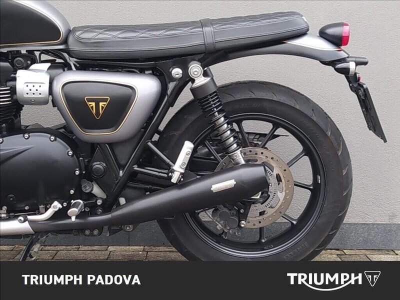 Triumph Street Twin 900 (2016) (7)