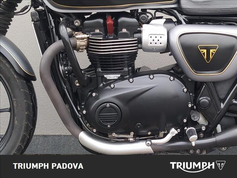 Triumph Street Twin 900 (2016) (8)