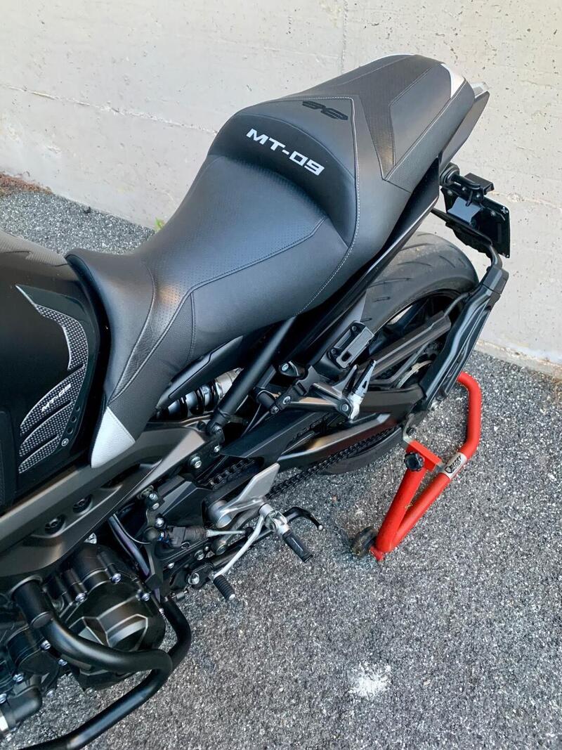 Yamaha MT-09 (2017 - 20) (3)