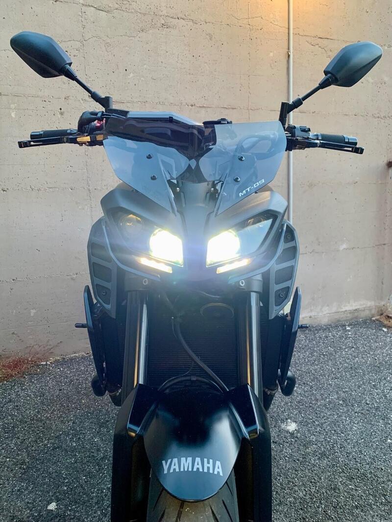 Yamaha MT-09 (2017 - 20) (11)