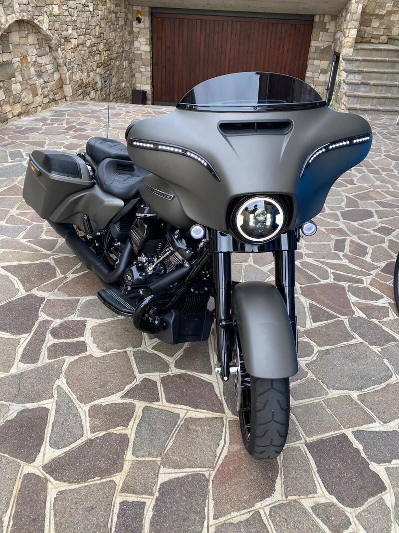 Harley-Davidson 114 Street Glide Special (2019 - 20) - FLHXS (2)