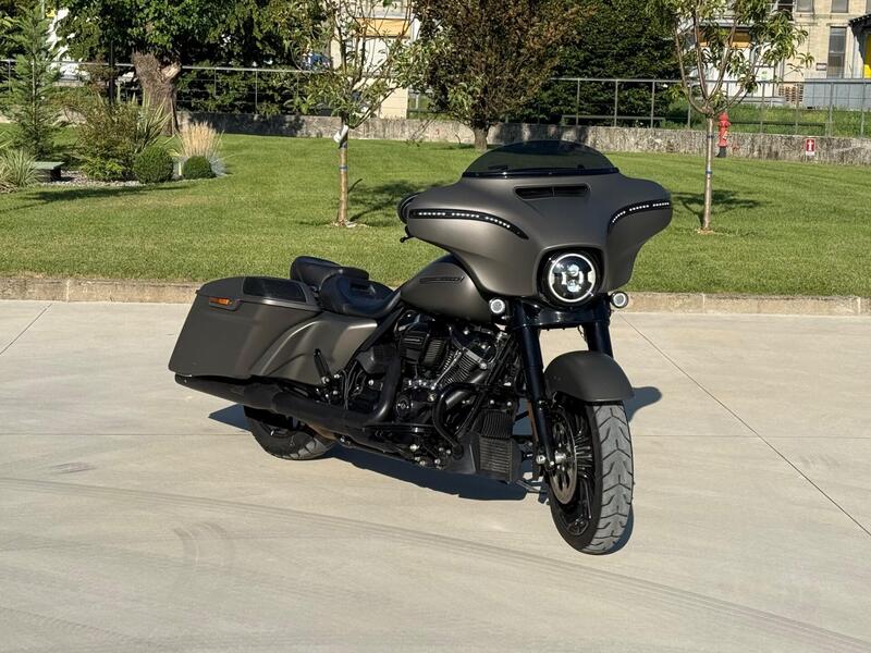 Harley-Davidson 114 Street Glide Special (2019 - 20) - FLHXS (7)