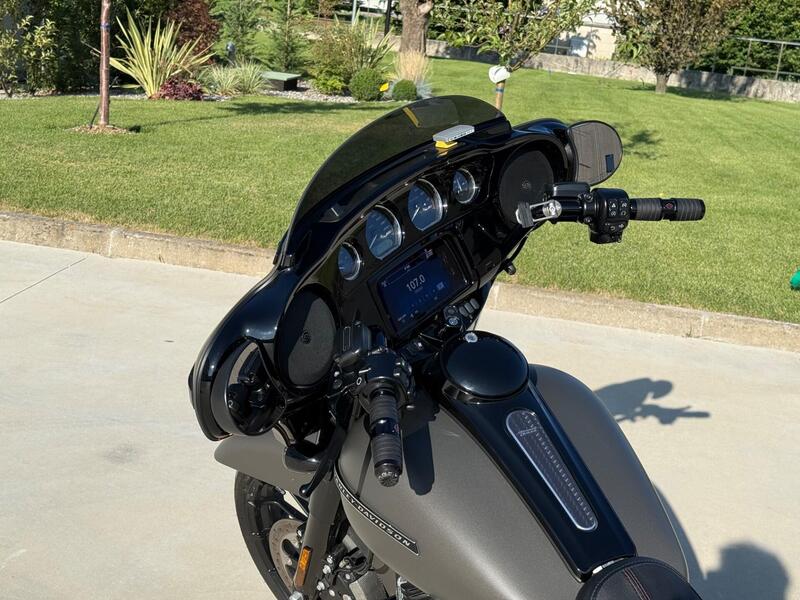 Harley-Davidson 114 Street Glide Special (2019 - 20) - FLHXS (9)