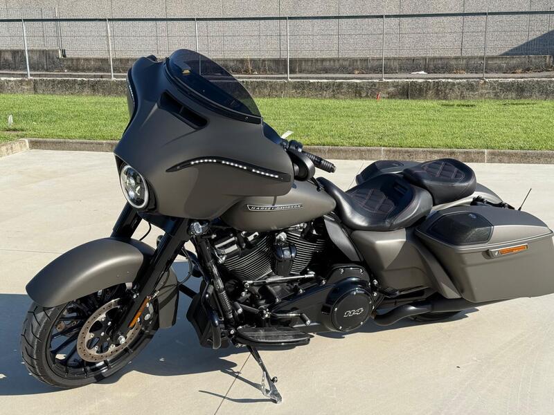Harley-Davidson 114 Street Glide Special (2019 - 20) - FLHXS (11)
