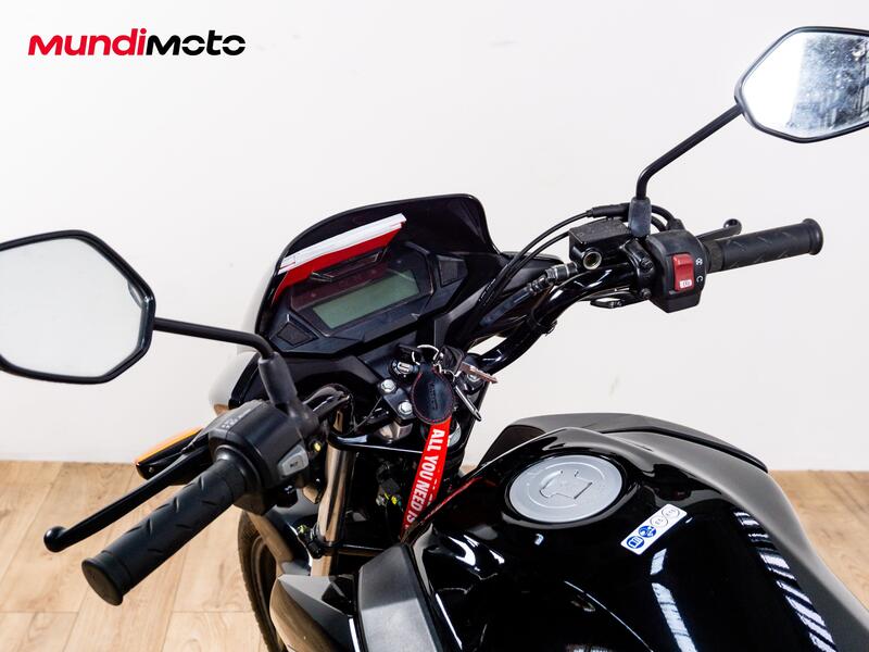 Honda CB 125 F (2026) (11)