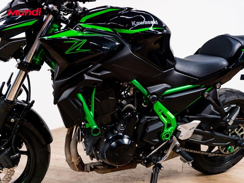 Kawasaki Z 650 (2025 - 26) (9)