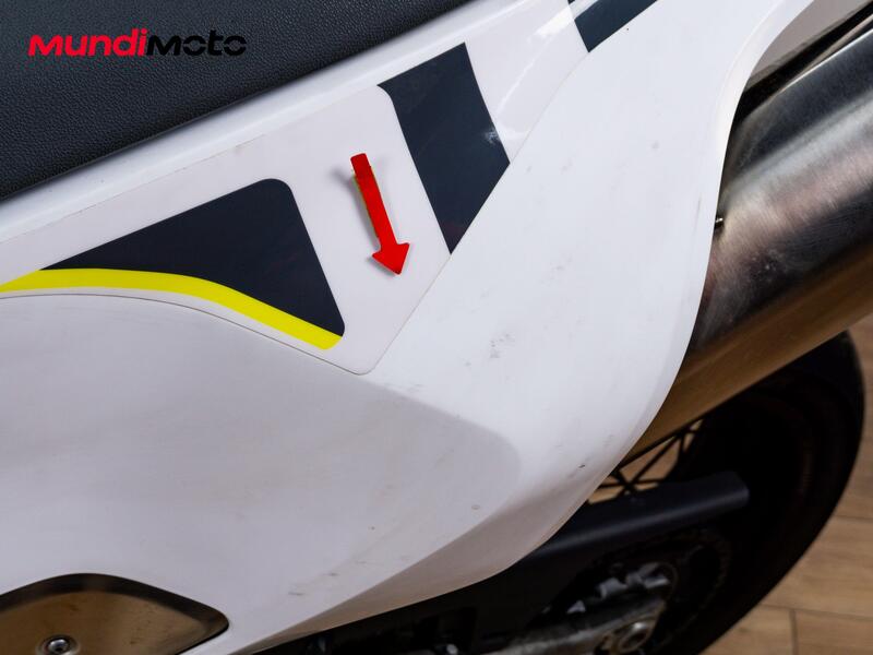 Husqvarna 701 Supermoto (2022) (13)