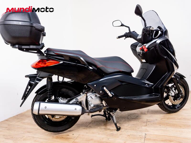 Yamaha X-Max 250 Sport (2011 - 13) (3)