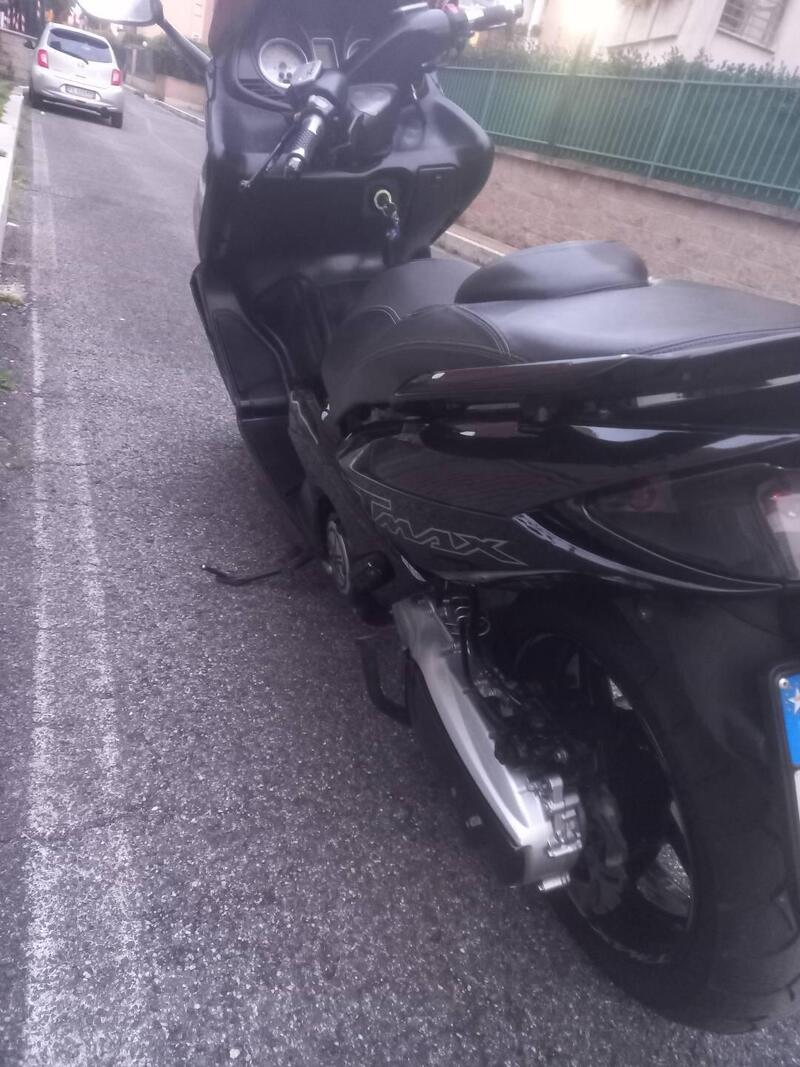Yamaha T-Max 500 (2004 - 07) (3)