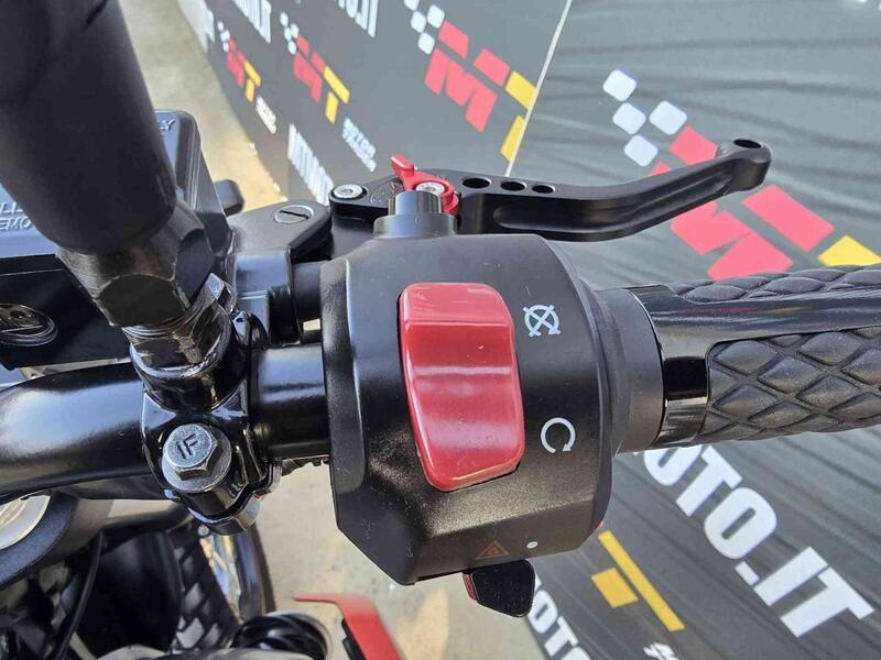 Royal Enfield Himalayan 411 (2021 - 24) (8)