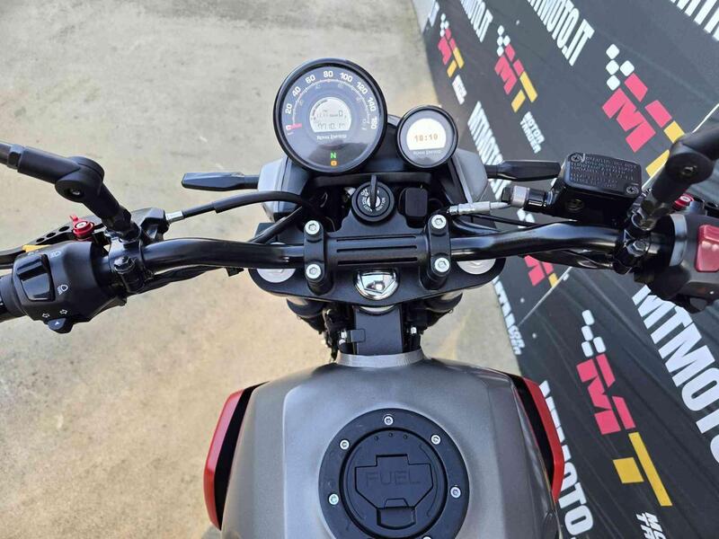 Royal Enfield Himalayan 411 (2021 - 24) (19)