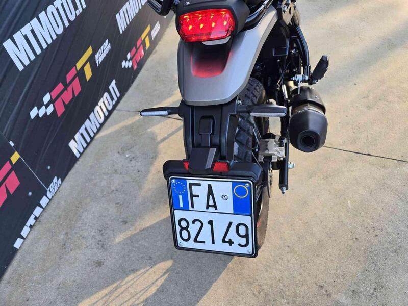 Royal Enfield Himalayan 411 (2021 - 24) (18)