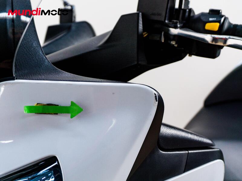 Suzuki Burgman 400 (2022 - 24) (13)