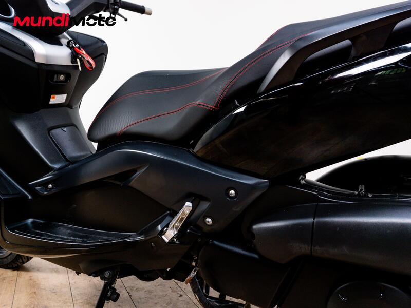 Yamaha X-Max 250 Sport (2011 - 13) (8)