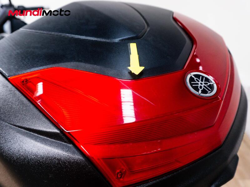Yamaha X-Max 250 Sport (2011 - 13) (11)