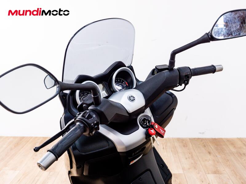 Yamaha X-Max 250 Sport (2011 - 13) (9)