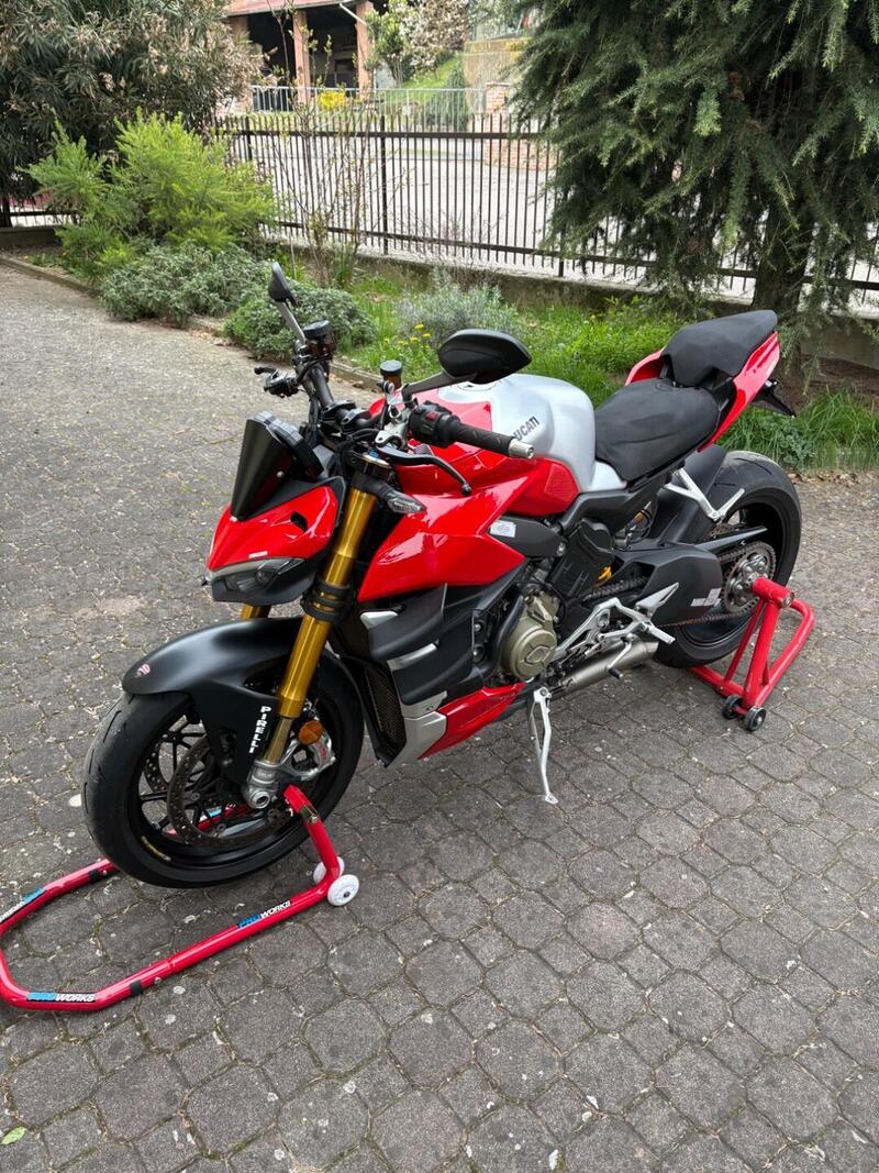 Ducati Streetfighter V4 1100 S (2020) (3)