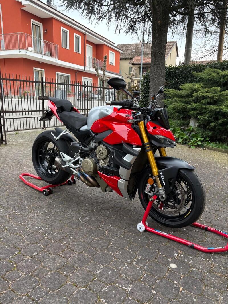 Ducati Streetfighter V4 1100 S (2020) (4)