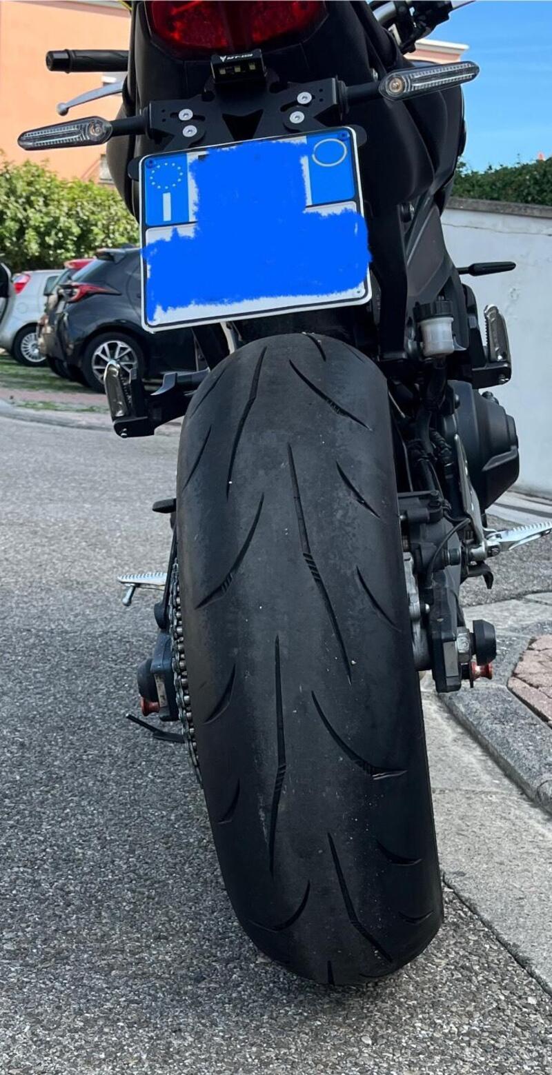 Yamaha MT-09 (2021 - 23) (2)