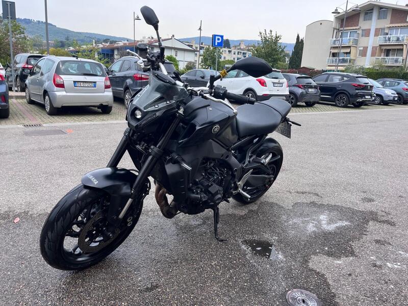 Yamaha MT-09 (2021 - 23) (11)