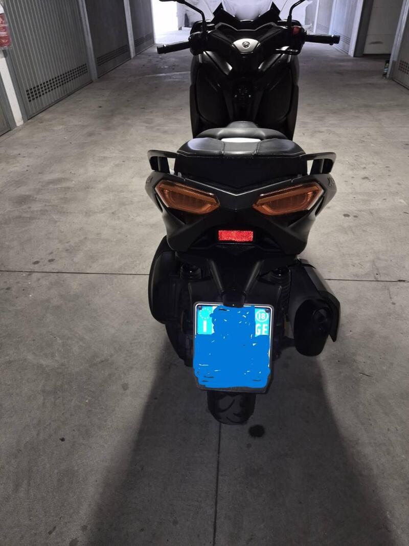 Yamaha X-Max 300 ABS (2017 - 20) (4)