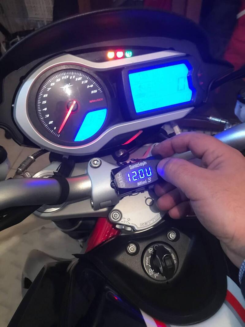 MV Agusta Brutale 1090 RR ABS (2009 - 19) (6)