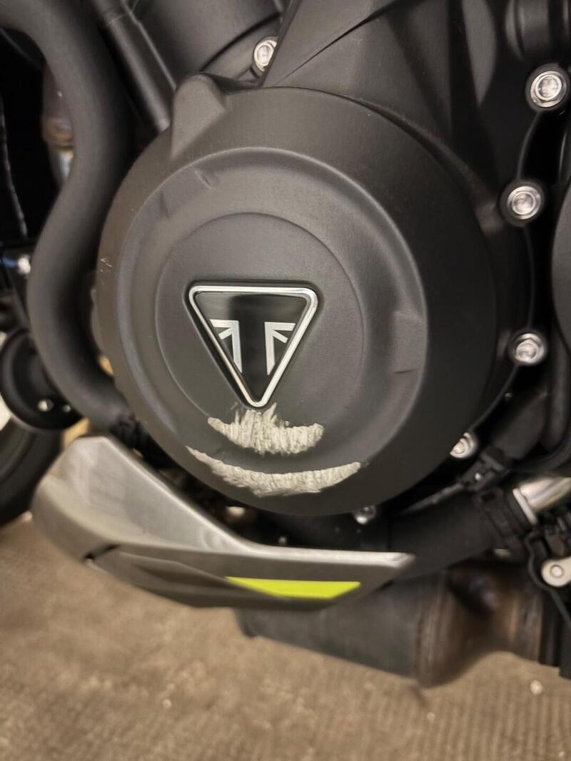 Triumph Street Triple 765 R (2023 - 26) (7)