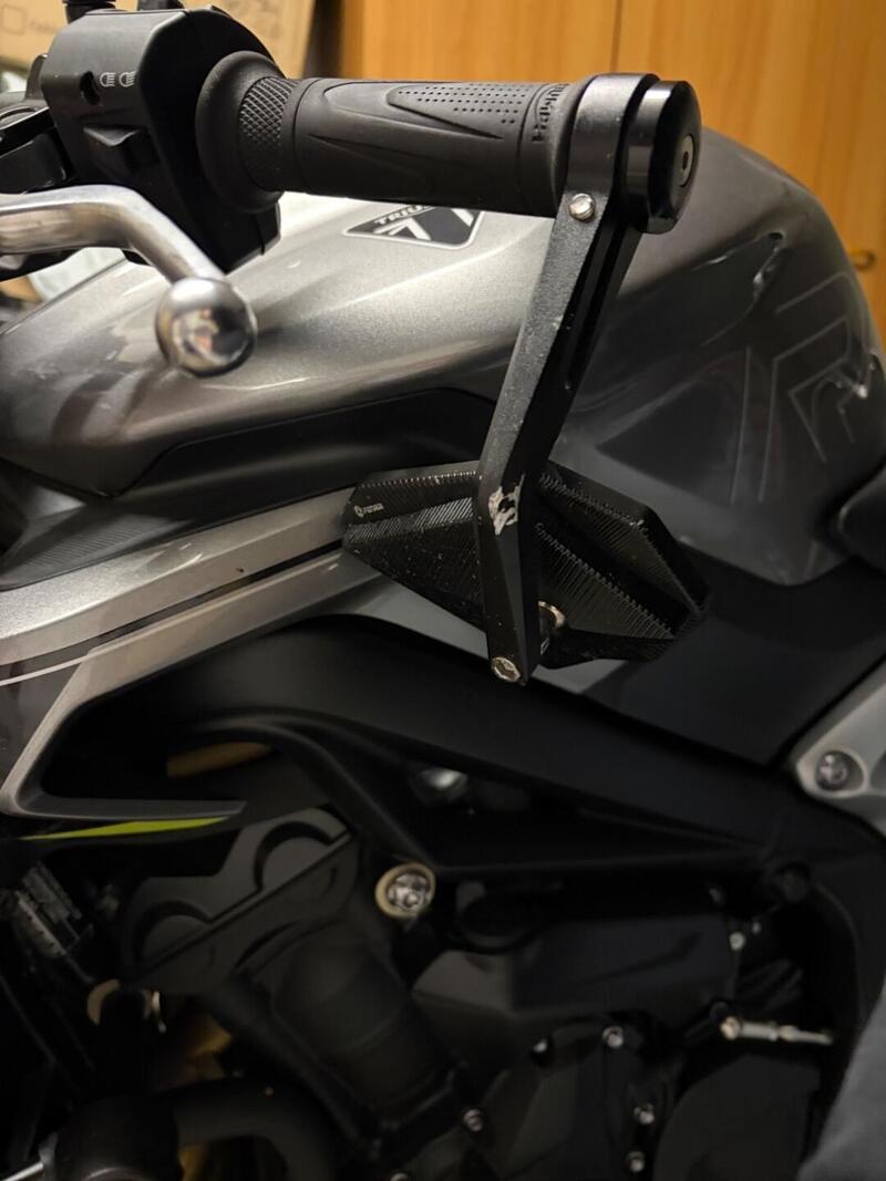 Triumph Street Triple 765 R (2023 - 26) (8)