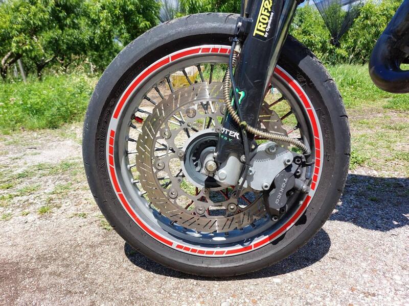 Husqvarna SM 125 (2007) (6)