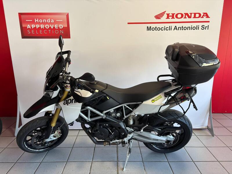 Aprilia Dorsoduro 750 (2009 - 14) (2)