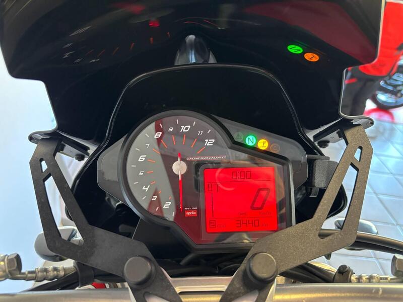 Aprilia Dorsoduro 750 (2009 - 14) (3)