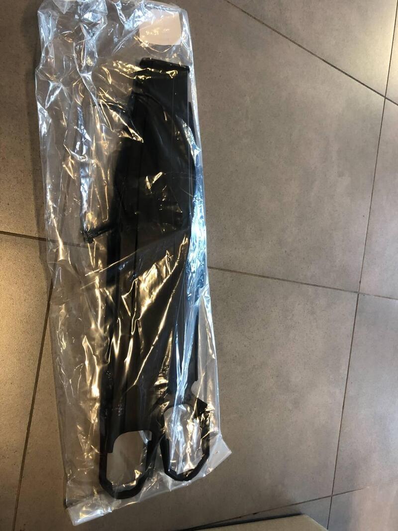 Protezione Forcellone KTM 690 SMC R